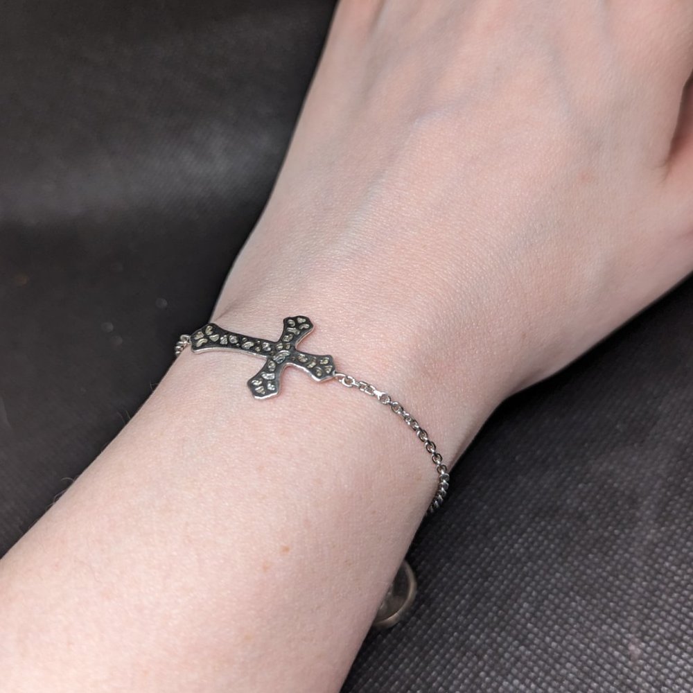 Hammered Cross Bracelet Adjustable - image 4